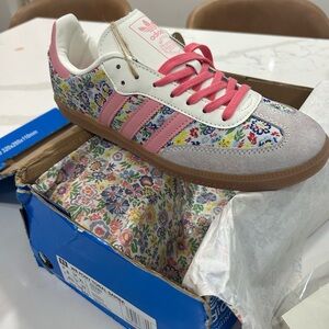 adidas Metre Pink WB Pony Tonal Samba Box Label